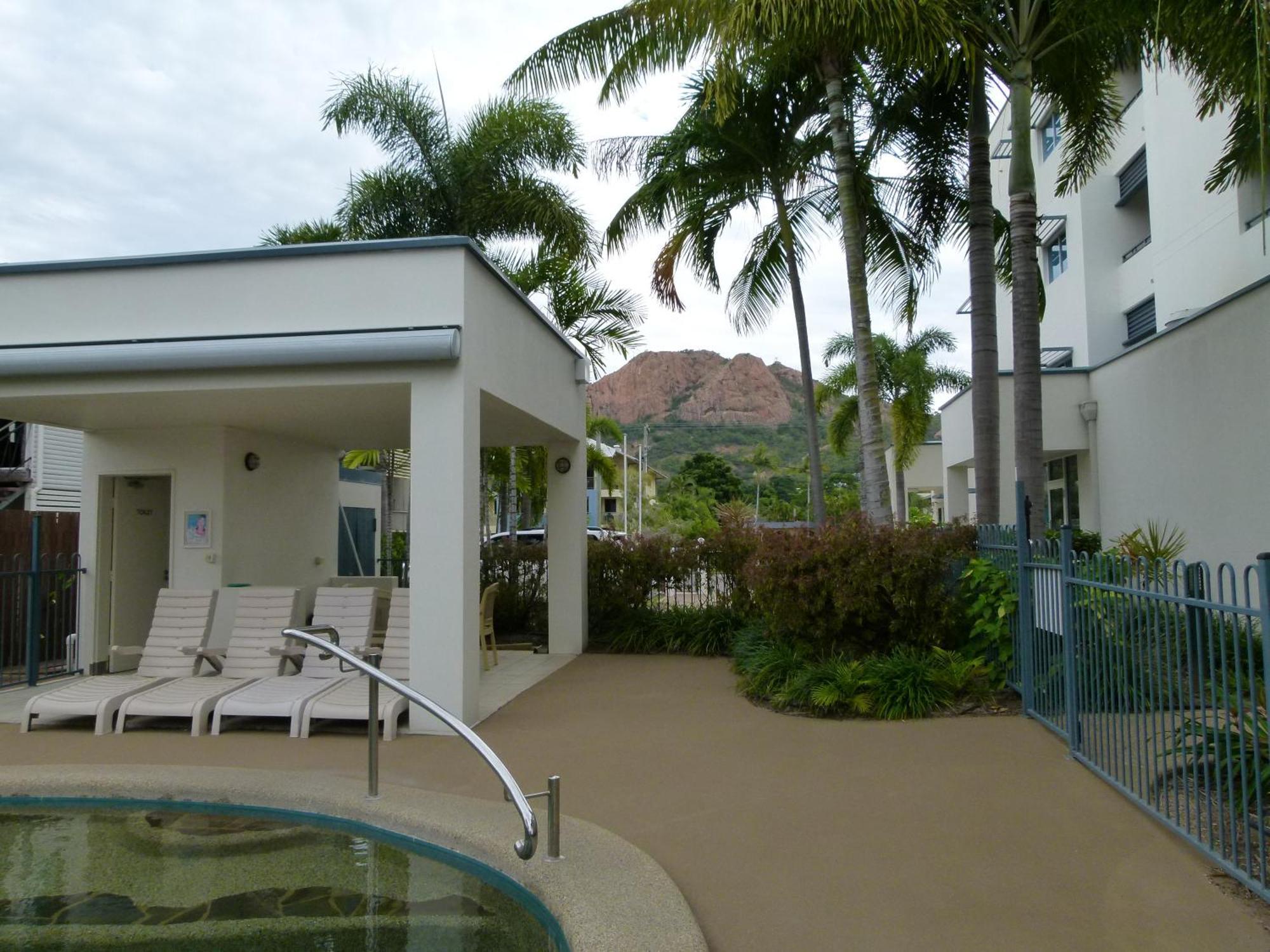 Madison Ocean Breeze Apartments Townsville Kültér fotó